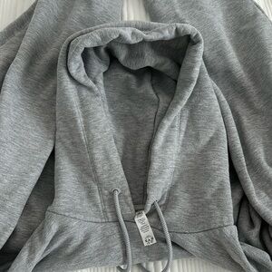 All cropped grey hoodie sweatshirt